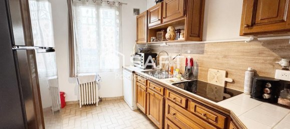 2 bedrooms House in Le Plessis-Bouchard, France No. 284680 6