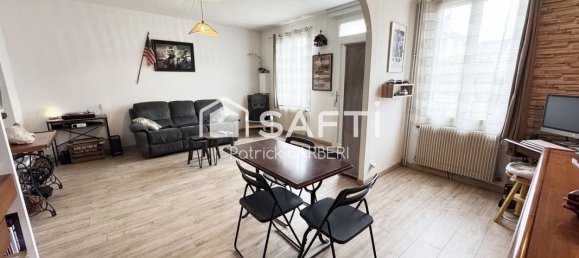 2 bedrooms House in Le Plessis-Bouchard, France No. 284680 4