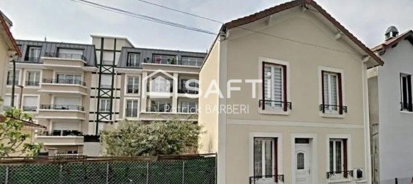 2 bedrooms House in Le Plessis-Bouchard, France No. 284680 3