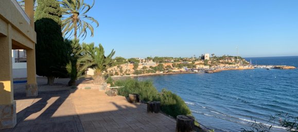 6 bedrooms Villa in Orihuela, Spain No. 4192 2