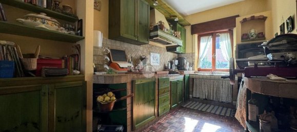 3 rooms Apartment in Monterotondo, Italy No. 273791 10