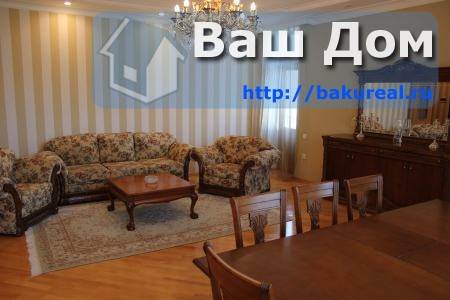 5 bedrooms Apartment in Baku, Azerbaijan No. 675
