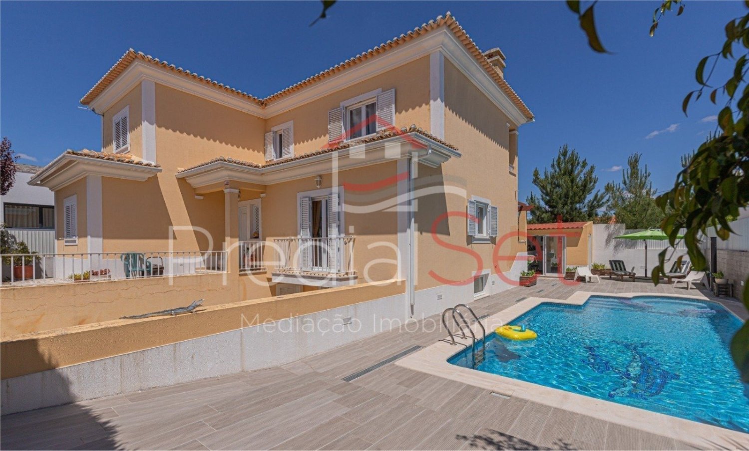 4 غرف نوم منزل في Setubal, Portugal رقم 116430