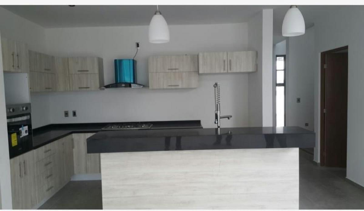 3 bedrooms House in Queretaro, Mexico No. 156328