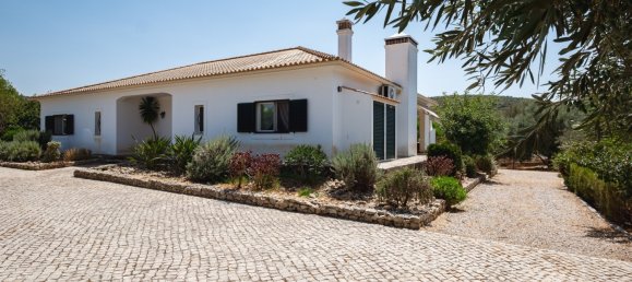 3 bedrooms Villa in Loule, Portugal No. 324390 3