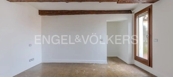 6 rooms Penthouse in Venice, Italy No. 136024 14