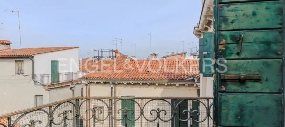 6 rooms Penthouse in Venice, Italy No. 136024 2