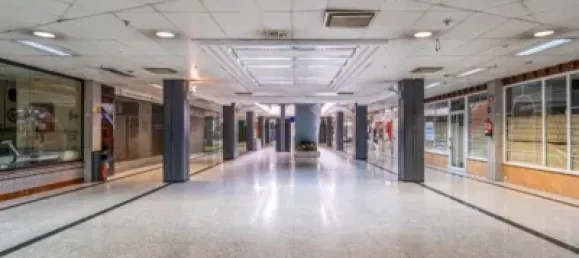  عقار تجاري في Granada, Spain 25متر مربع رقم 181206 4