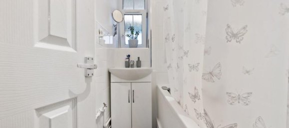 2 bedrooms Apartment in London, United Kingdom No. 12568 7