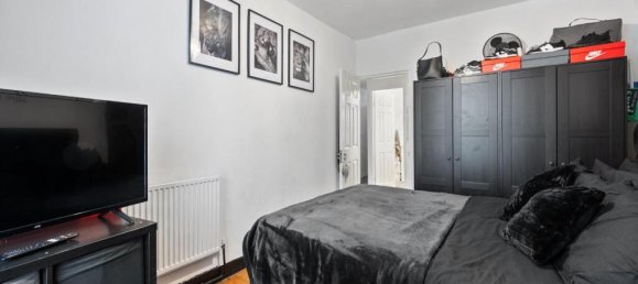 2 bedrooms Apartment in London, United Kingdom No. 12568 5