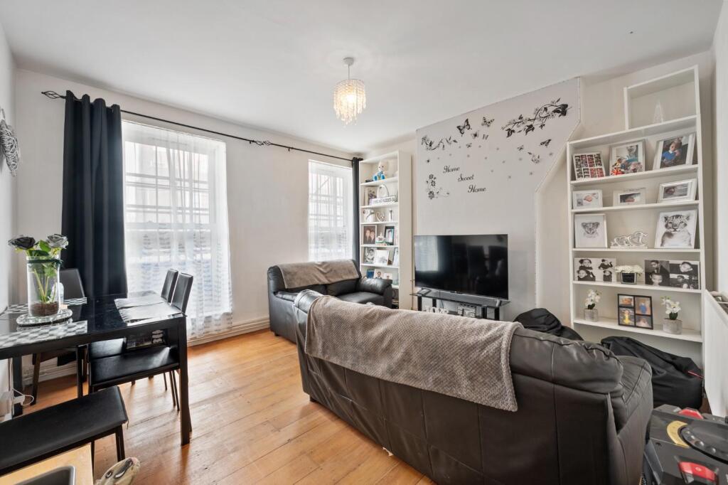 2 bedrooms Apartment in London, United Kingdom No. 12568