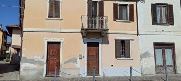 Apartamento de 2 habitaciónes en Voghera, Italy No. 102056 10