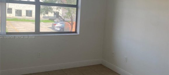2 dormitorios propiedad comercial en alquiler en Miami, Miami-Dade, Florida, USA № 614268 5