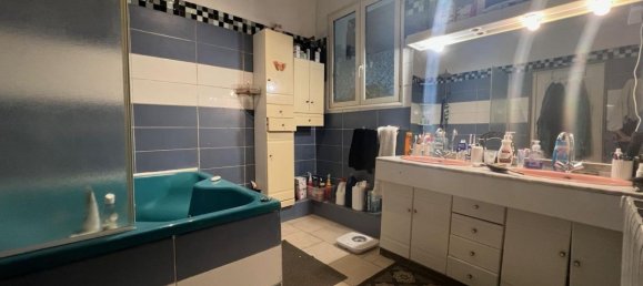 Casa de 2 dormitorios en Montceau-les-Mines, France No. 343899 6