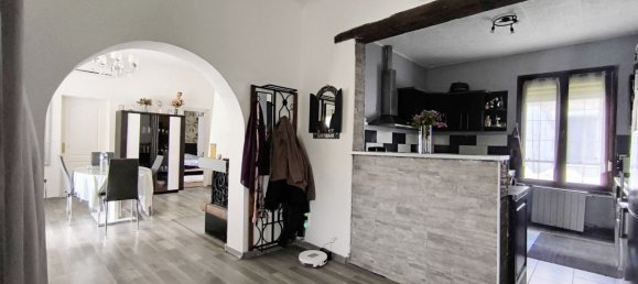 Casa de 2 dormitorios en Montceau-les-Mines, France No. 343899 2