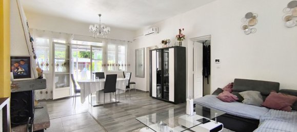 Casa de 2 dormitorios en Montceau-les-Mines, France No. 343899 4