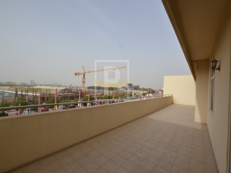 3 bedrooms Apartment in Motor City, UAE No. 10463