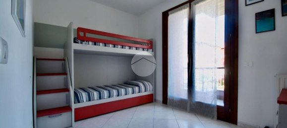 3 rooms Apartment in Sirmione, Italy No. 286149 8