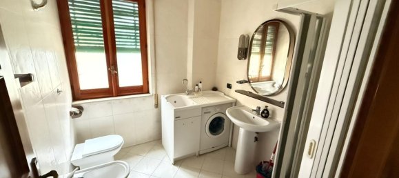 5 bedrooms Apartment in Benevento, Italy No. 325451 13