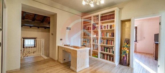 6 rooms Villa in Barga, Italy No. 168993 16