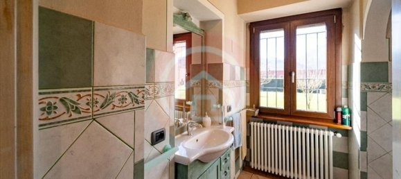 6 rooms Villa in Barga, Italy No. 168993 13