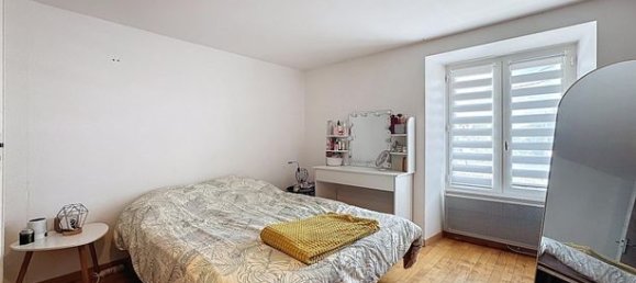 Casa de 5 dormitorios en Bressuire, France No. 304577 9