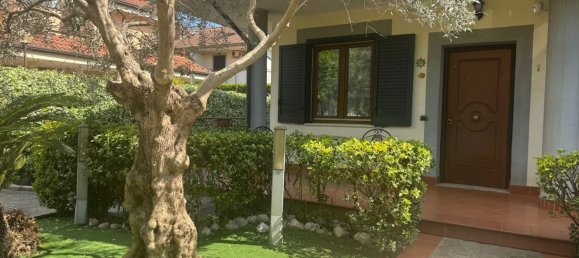 6 bedrooms Villa in San Paolo Bel Sito, Italy No. 336354 2