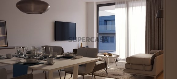 Квартира с 3 спальнями в Авейру, Португалия № 152924 2