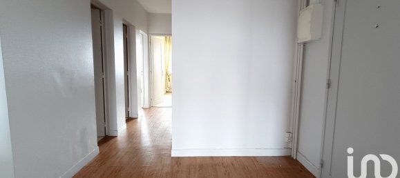 Apartamento de 3 dormitorios en Chateauroux, France No. 58871 3