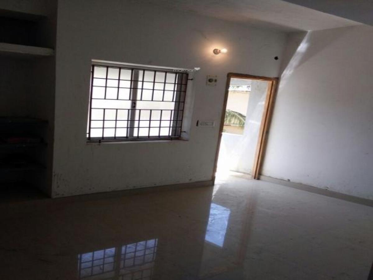 2 bedrooms House in Chennai, India No. 13626