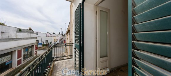 3-salle Maison à Taviano, Italy No. 237512 20