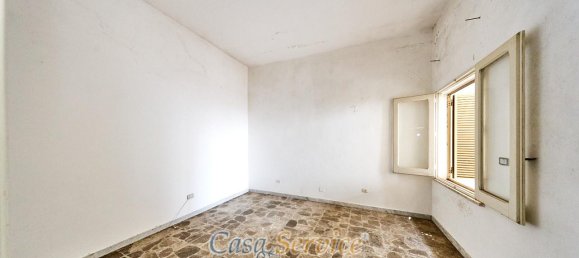 3-salle Maison à Taviano, Italy No. 237512 7