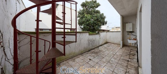 3-salle Maison à Taviano, Italy No. 237512 5