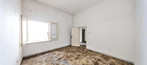 3-salle Maison à Taviano, Italy No. 237512 9