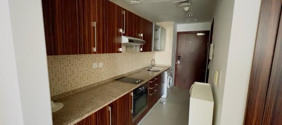 Estudio en Jumeirah Lake Towers, UAE No. 9246 6