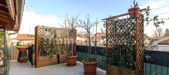 2 غرف نوم شقة في Mariano Comense, Italy رقم 223502 23