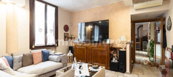 2 غرف نوم شقة في Mariano Comense, Italy رقم 223502 11