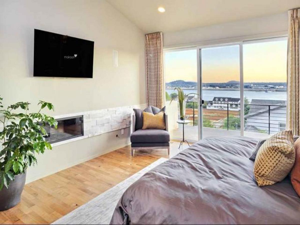 2 bedrooms House in Mumbai, India No. 8900