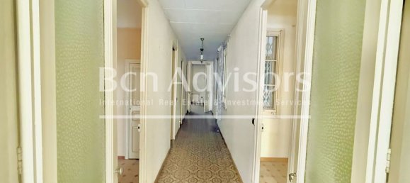 Apartamento de 3 dormitorios en Eixample, Spain No. 164746 32