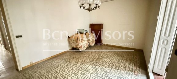 Apartamento de 3 dormitorios en Eixample, Spain No. 164746 4