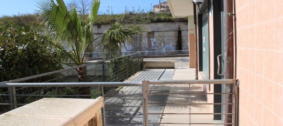 Propiedad comercial de 2 habitaciónes en Vasto, Italy No. 70741 2