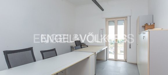 Коммерческая недвижимость с 13 комнатами в Аричча, Италия № 126672 12