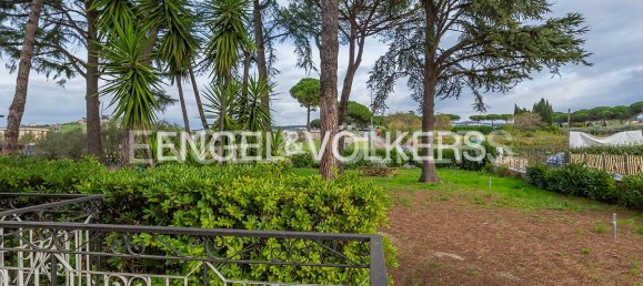 Коммерческая недвижимость с 13 комнатами в Аричча, Италия № 126672 21