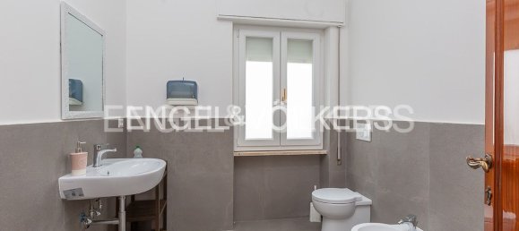 Коммерческая недвижимость с 13 комнатами в Аричча, Италия № 126672 13