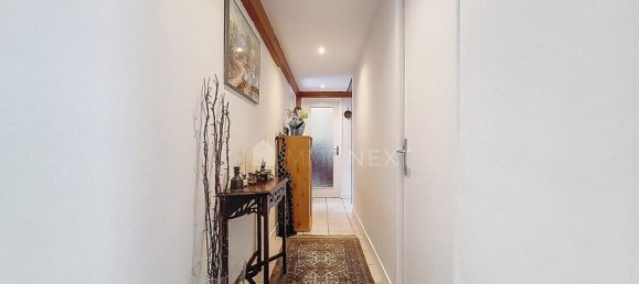 Здание 156м² в Пуйи, Франция № 324774 4