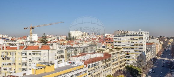 Дуплекс с 4 спальнями в Лиссабон, Португалия № 10653 36