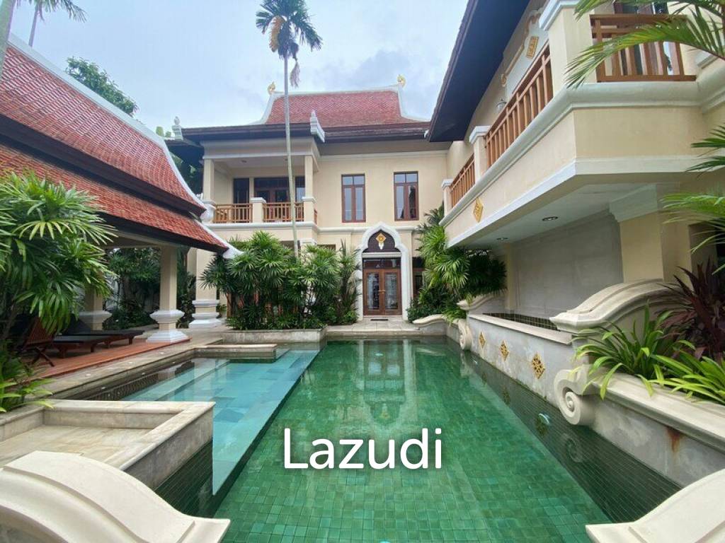3 bedrooms Villa in Pattaya, Thailand No. 14212