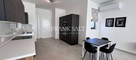 2 bedrooms Penthouse in Saint Julian's, Malta No. 4773 3
