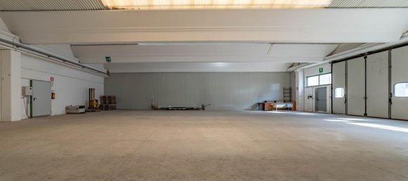 Lagerhaus in Castiglione Olona, Italy 405m², Nr. 261279 8