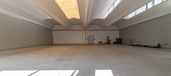 Lagerhaus in Castiglione Olona, Italy 405m², Nr. 261279 4